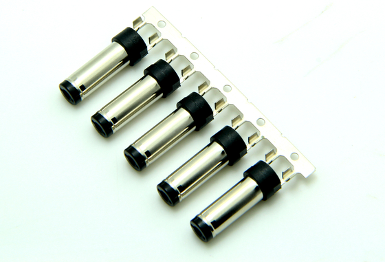 نوع 10A 12V 5.5 * 2.5mm سلك 18 AWG - 26 AWG ذكر DC وصلات الكهرباء