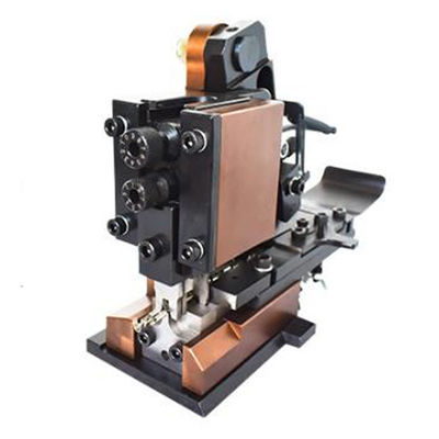 تصنيع عالي الدقة مخصص حلقة مستديرة مجرفة علم دبوس نحاس معزول محطة قضيب تجعيد محطات قوالب